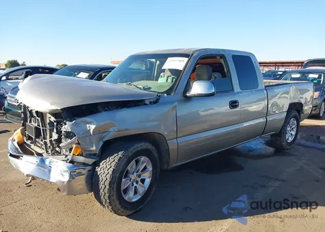 2002 Chevrolet Silverado 1500 Ls z USA, uszkodzony, nr VIN 2GCEC19T321305306